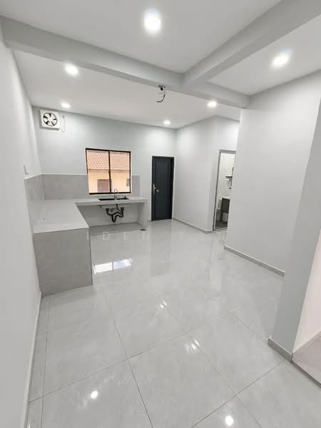 2-storey Terraced House for Sale in Bukit Indah (Iskandar Puteri (Nusajaya)) - Iden Tan - Kitchen - PropertyGuru.com.my