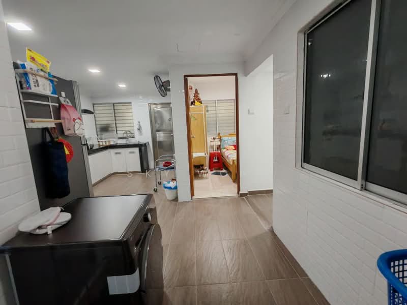 Semi-Detached House for Sale in Taman Bukit Serdang (Seri Kembangan) - Sky Wong - Kitchen - PropertyGuru.com.my