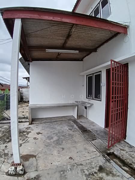 Rumah Teres 2 Tingkat untuk Dijual di Taman Bukit Mewah (Kajang) - Sau Hoong Wong - Big Backyard - Laundry/outdoor cooking - PropertyGuru.com.my