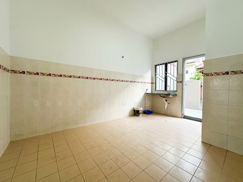 2-storey Terraced House for Sale in Bandar Puteri Klang (Klang) - Danial Mohd Zaki - Kitchen - PropertyGuru.com.my