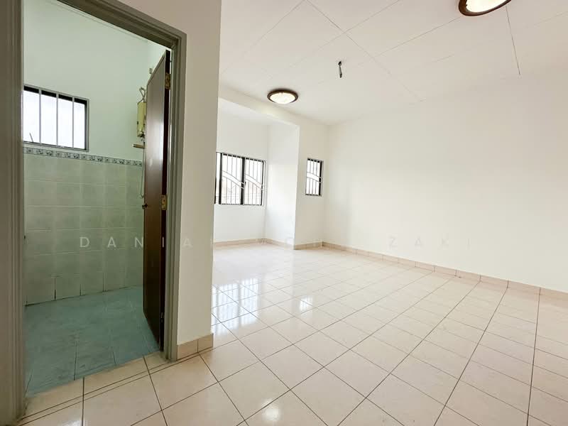 2-storey Terraced House for Sale in Bandar Puteri Klang (Klang) - Danial Mohd Zaki - Interior - PropertyGuru.com.my