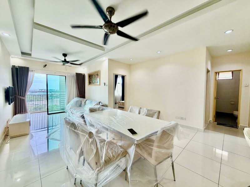 Kondominium untuk Dijual di Kristal View - Mohammad Din Majid - Living Room - PropertyGuru.com.my