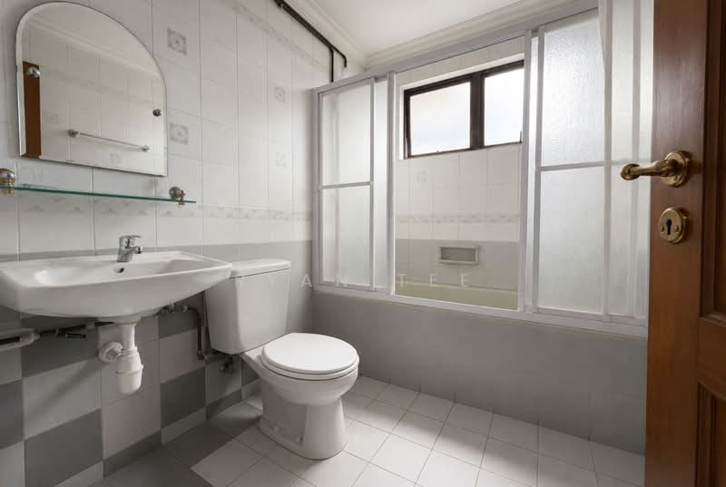 Condominium for Sale at Robson Condominium - Ryan Tee - Bathroom - PropertyGuru.com.my