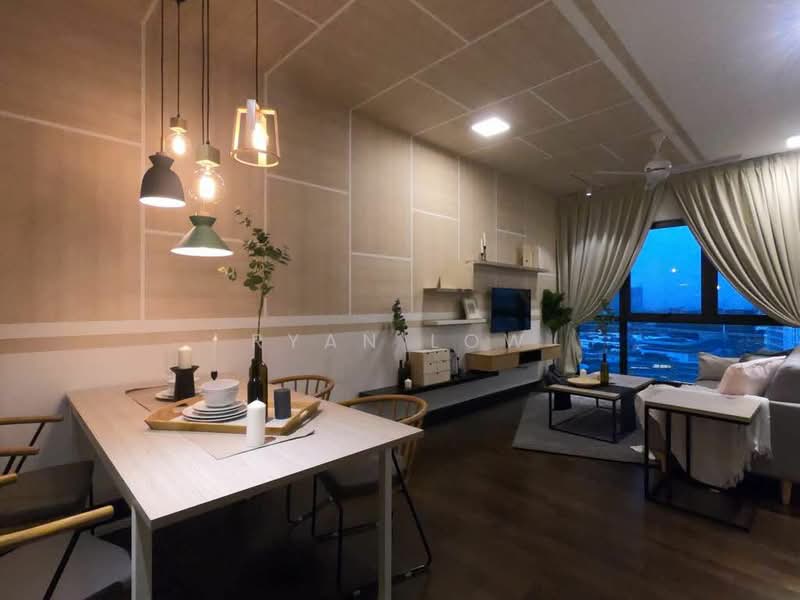 Pangsapuri untuk Dijual di V Residence Suites @ Sunway Velocity - Ryan Low - Living Room - PropertyGuru.com.my
