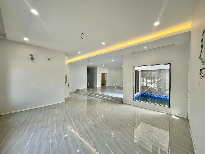 Rumah Banglo untuk Dijual di Bandar Bukit Mahkota (Bangi) - Norfazilah Binti Mohd Saad - Living Room - PropertyGuru.com.my