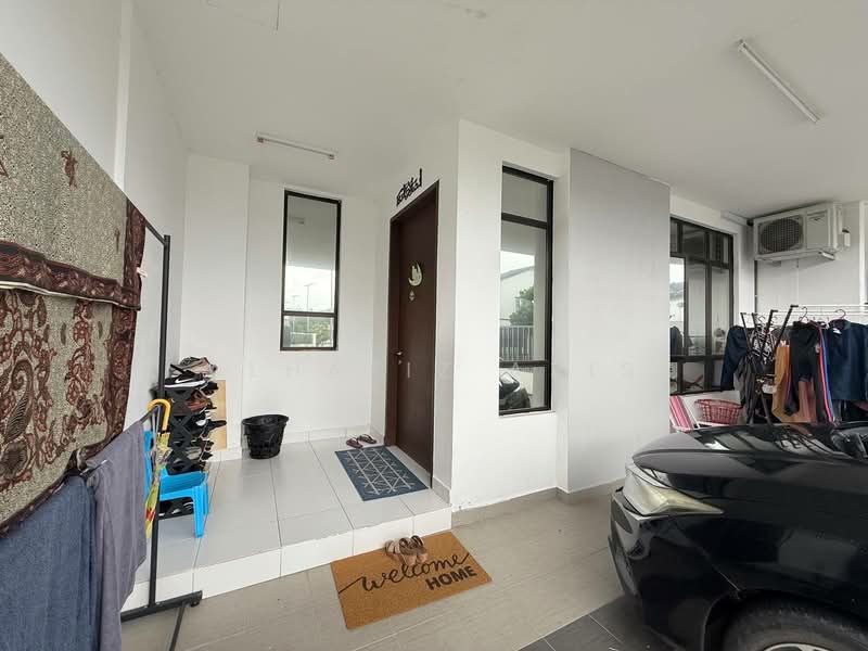 Terraced House for Sale in Johor Bahru (Johor) - ALHAFIZ AZIS - Entrance - PropertyGuru.com.my