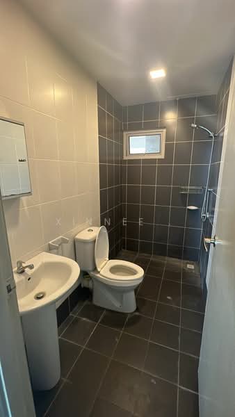 Kondominium untuk Disewa di 10 Island Resort - Xinnee . - Bathroom - PropertyGuru.com.my