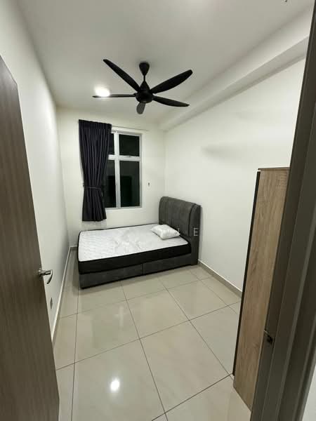 Service Residence for Sale at SKS Habitat - Lex Hiew - Bedroom - PropertyGuru.com.my