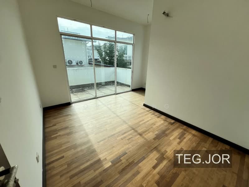 Rumah Berkembar untuk Dijual di Setia Eco Park (Setia Alam) - Jordan Ng - Balcony - PropertyGuru.com.my