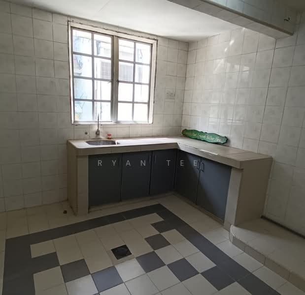 Rumah Teres 2 Tingkat untuk Dijual di Bandar Sri Damansara (Selangor) - Ryan Tee - Kitchen - PropertyGuru.com.my