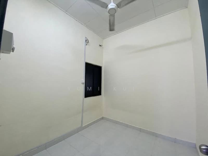 Rumah Teres 1 Tingkat untuk Disewa di Taman Seri Austin (Tebrau) - Yumi Kui - PropertyGuru.com.my