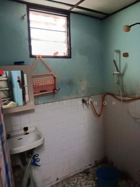 Rumah Teres untuk Dijual di Kelana Jaya (Petaling Jaya) - Manjit Singh - PropertyGuru.com.my