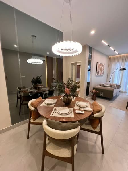 Condominium for Sale at Bayu Timur Residences - Torres Chan - Dining Room - PropertyGuru.com.my