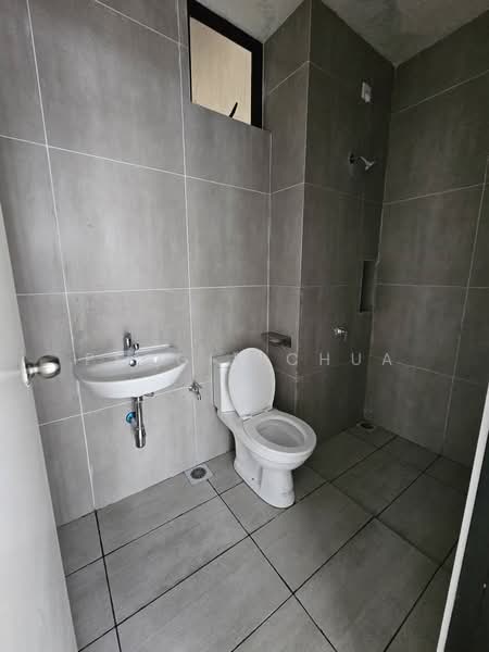 Servis Apartment untuk Dijual di Space Residency - Peggie Chua - Bathroom - PropertyGuru.com.my