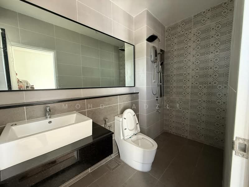 2-storey Terraced House for Sale in Elmina (Shah Alam) - Mohd Fadzli - Bathroom - PropertyGuru.com.my