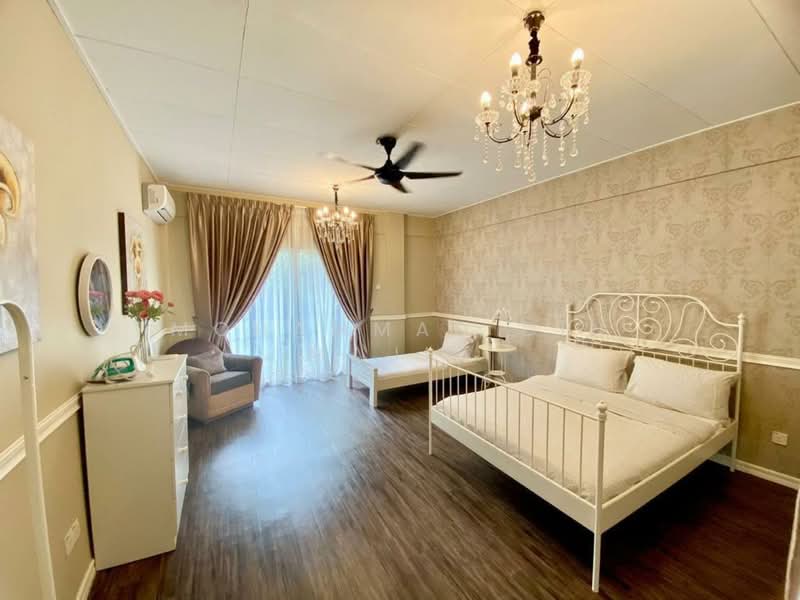 Rumah Banglo untuk Dijual di Taman Puncak Perdana (Shah Alam) - Mohammad Din Majid - Bedroom - PropertyGuru.com.my