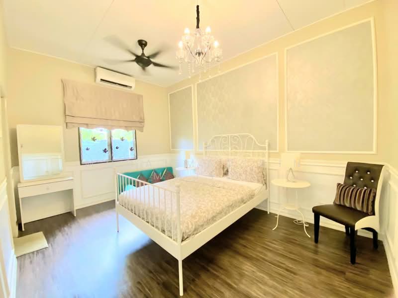 Rumah Banglo untuk Dijual di Taman Puncak Perdana (Shah Alam) - Mohammad Din Majid - Bedroom - PropertyGuru.com.my