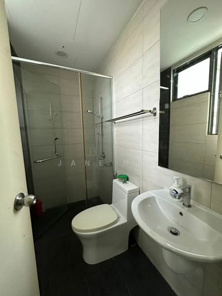Kondominium untuk Dijual di Infiniti 3 Residences - Jane Hew - Bathroom - PropertyGuru.com.my