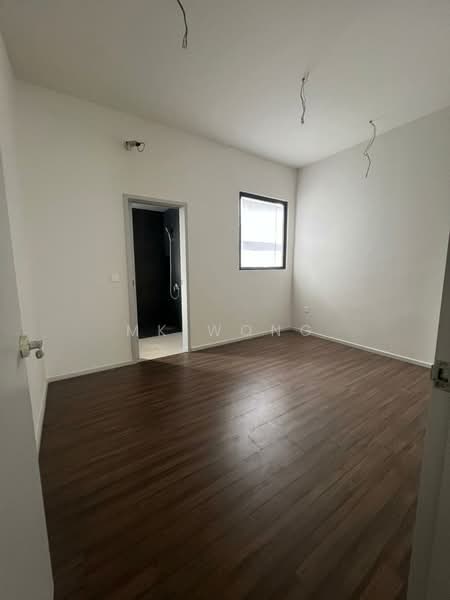 2.5-storey Terraced House for Sale in Taman Bukit Serdang (Seri Kembangan) - Mk Wong - Bedroom - PropertyGuru.com.my