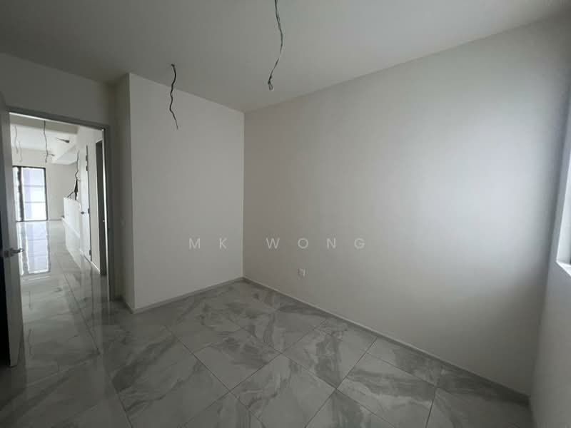 2.5-storey Terraced House for Sale in Taman Bukit Serdang (Seri Kembangan) - Mk Wong - Interior - PropertyGuru.com.my
