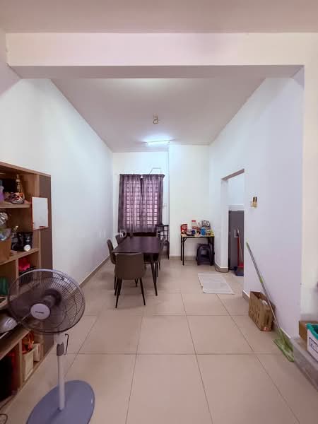 2-storey Terraced House for Sale in Denai Alam (Shah Alam) - Mohd Fadzli - Dining Room - PropertyGuru.com.my
