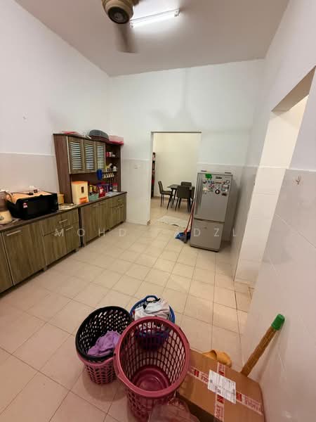 2-storey Terraced House for Sale in Denai Alam (Shah Alam) - Mohd Fadzli - Kitchen - PropertyGuru.com.my