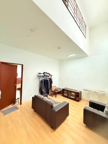 2-storey Terraced House for Sale in Denai Alam (Shah Alam) - Mohd Fadzli - Living Room - PropertyGuru.com.my
