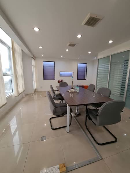 Kedai / Pejabat untuk Disewa di Bandar Puteri Puchong (Puchong) - Sok San Tun - Interior - PropertyGuru.com.my