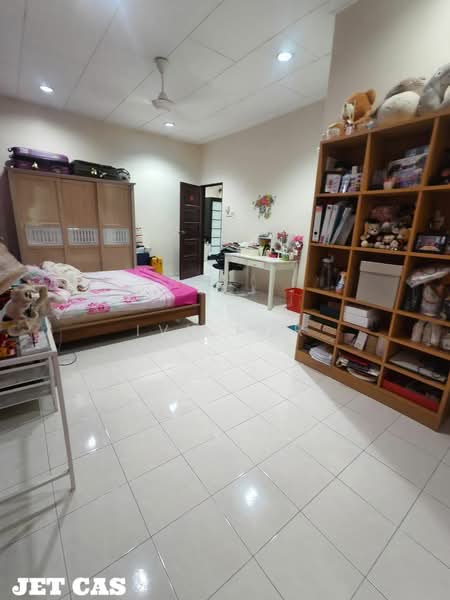Semi-Detached House for Sale in Kampung Batu Belah (Klang) - Ivy Por - Bedroom - PropertyGuru.com.my
