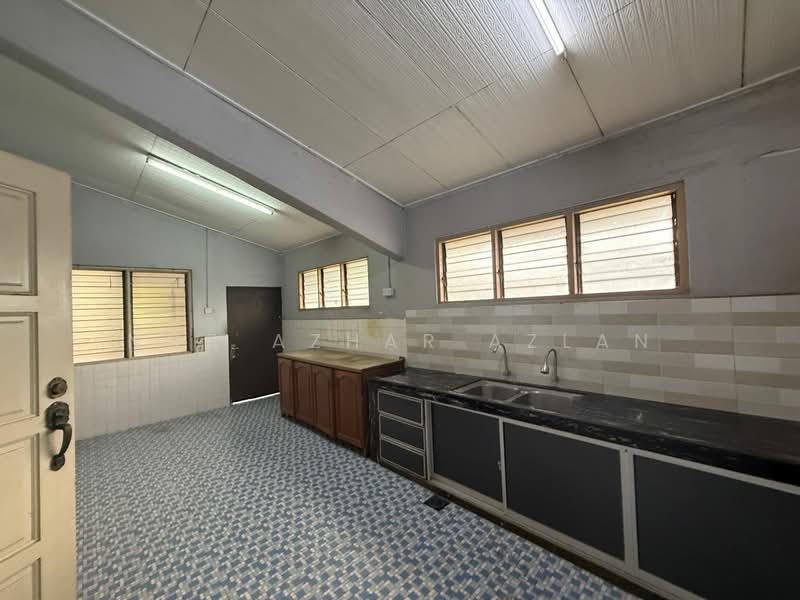 Rumah Banglo untuk Dijual di SS 3, Taman Universiti (Petaling Jaya) - Nor Azhar Azlan - Kitchen - PropertyGuru.com.my