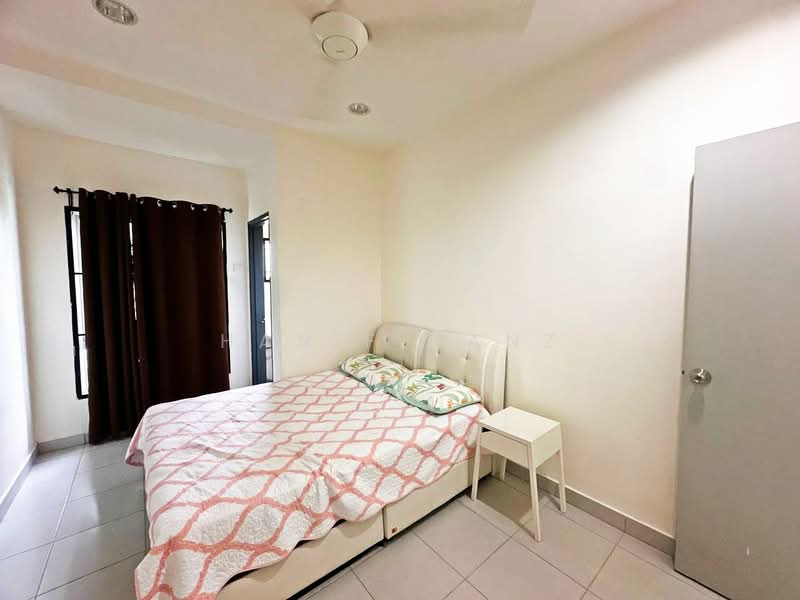 Rumah Teres untuk Dijual di Taman Aman Permai (Bangi) - Hanif Hanz - Bedroom - PropertyGuru.com.my