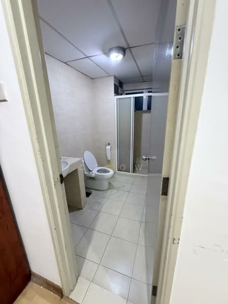 Condominium for Rent at Cova Suites - CS OW - Bathroom - PropertyGuru.com.my