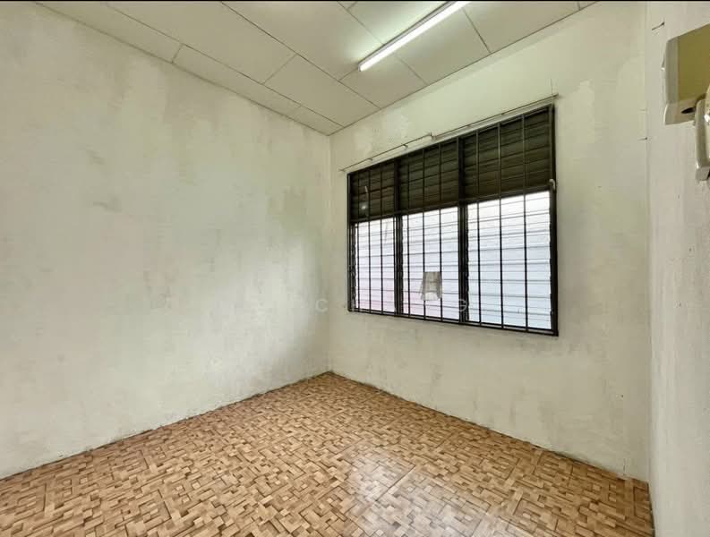Rumah Teres 1 Tingkat untuk Disewa di Sungai Nipah (Sungai Dua) - Ms Chang - PropertyGuru.com.my
