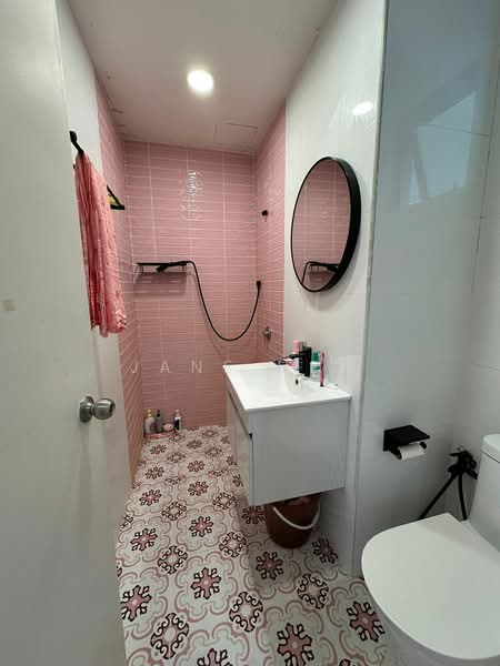 Kondominium untuk Dijual di Infiniti 3 Residences - Jane Hew - Bathroom - PropertyGuru.com.my