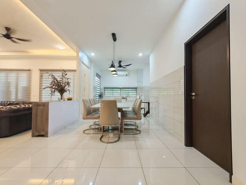 Semi-Detached House for Sale in Denai Alam (Shah Alam) - Mohd Fadzli - Living Room - PropertyGuru.com.my