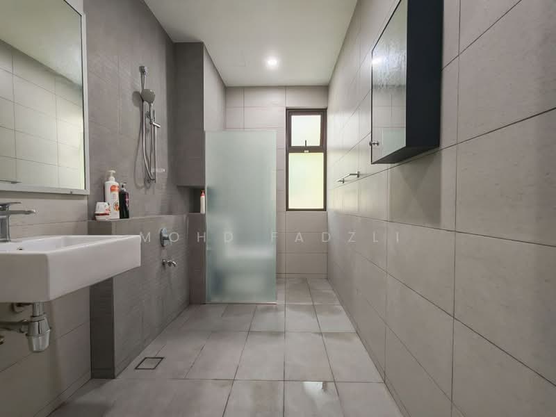 Semi-Detached House for Sale in Denai Alam (Shah Alam) - Mohd Fadzli - Bathroom - PropertyGuru.com.my