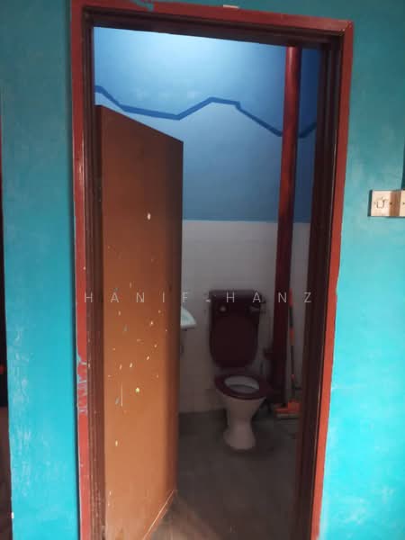 Rumah Teres 2 Tingkat untuk Dijual di Petaling Jaya (Selangor) - Hanif Hanz - Bathroom - PropertyGuru.com.my