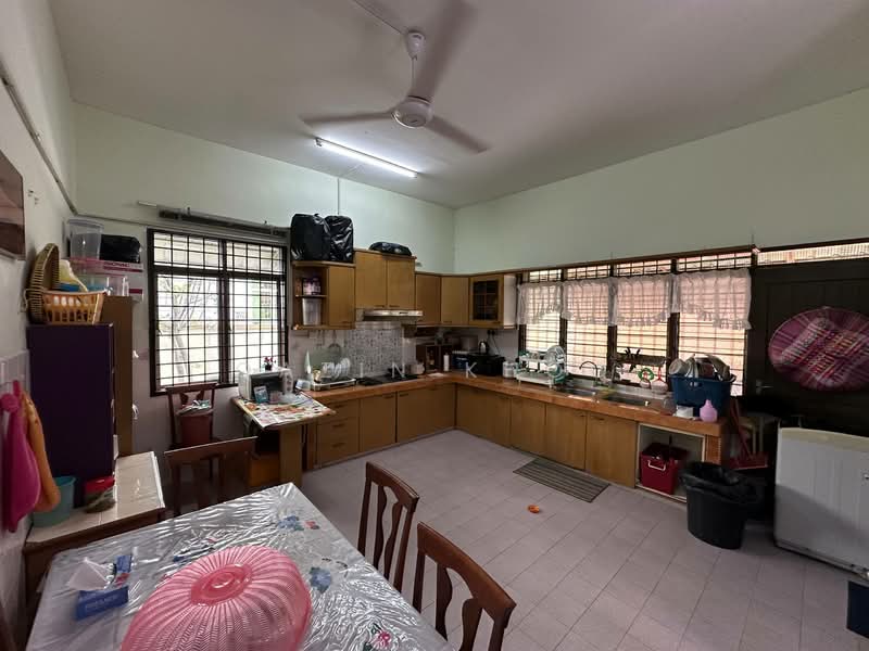 Rumah Banglo untuk Dijual di Buntong (Ipoh) - Qazin Khoo - Kitchen - PropertyGuru.com.my