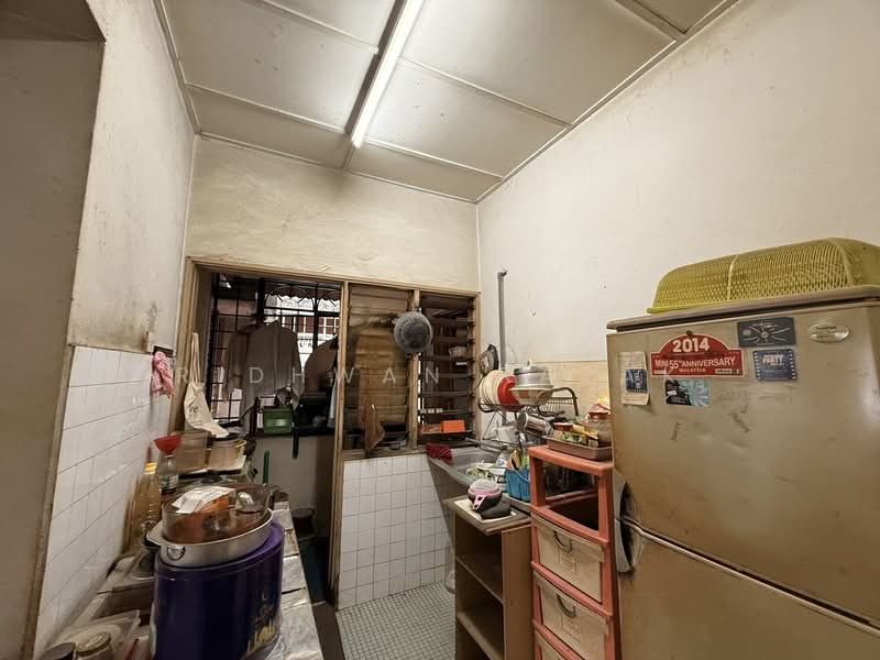 Other Property for Sale in Bukit Indah (Ampang) - Ridhwan Razak - Kitchen - PropertyGuru.com.my