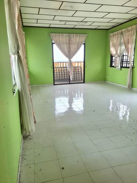 Bungalow for Sale in Taman Ksm Heights (Mentakab) - Amy Lew - Living Room - PropertyGuru.com.my