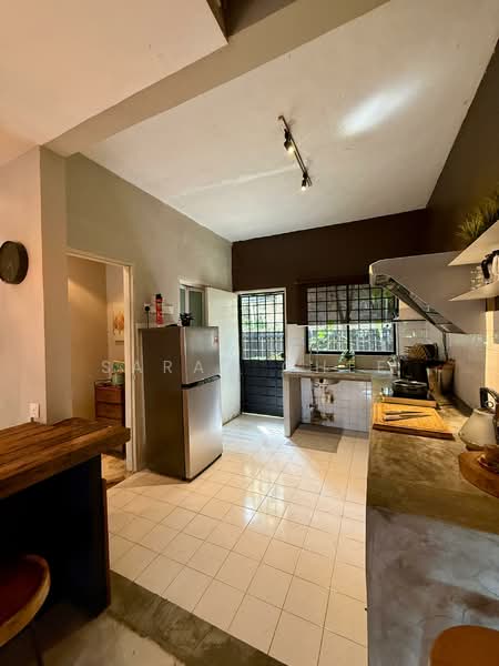 Rumah Teres 2 Tingkat untuk Disewa di Taman Bukit Mewah (Kajang) - Sarah Chee - Kitchen - PropertyGuru.com.my