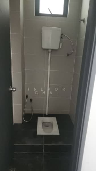 Shop for Rent in Shah Alam (Selangor) - Trevor Chai - Bathroom - PropertyGuru.com.my