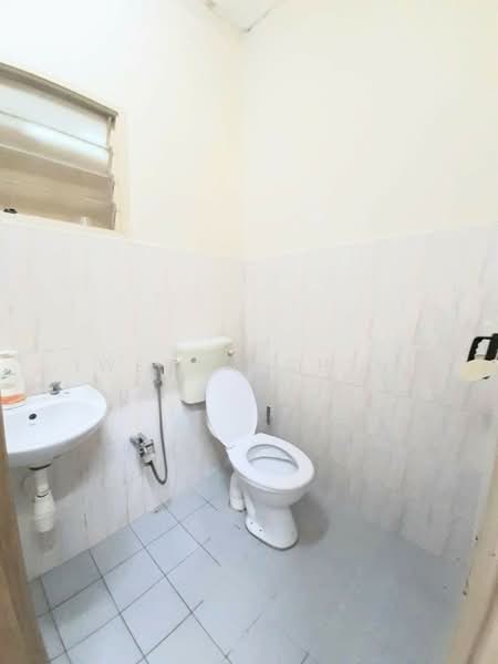 1-storey Terraced House for Sale in Saujana Puchong (Puchong) - Wendy Chin - Bathroom - PropertyGuru.com.my