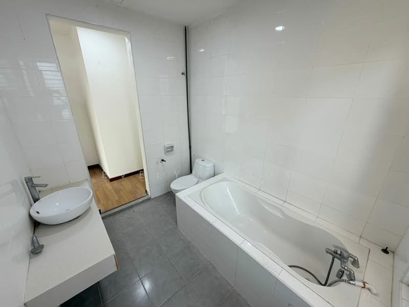 Rumah Kluster untuk Disewa di Rawang (Selangor) - Evelyn Khoo - Bathroom - PropertyGuru.com.my