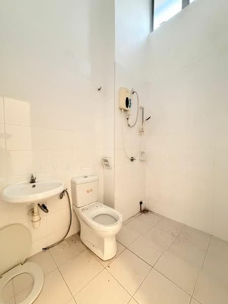 Rumah Kluster untuk Disewa di Rawang (Selangor) - Evelyn Khoo - Bathroom - PropertyGuru.com.my