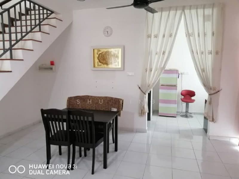 Rumah Berkembar untuk Dijual di Taman Mutiara Rini (Skudai) - Shu Ying - Dining Room - PropertyGuru.com.my