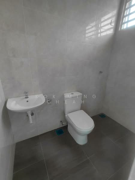 Semi-Detached House for Sale in Taman Heawood (Sungai Siput) - Kok Ming Cheah - PropertyGuru.com.my