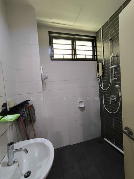 Service Residence for Rent at Palazio - Mavis Hew - Bathroom - PropertyGuru.com.my