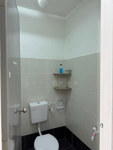 Flat for Rent at Pangsapuri Flora Indah - CY Chew - Bathroom - PropertyGuru.com.my