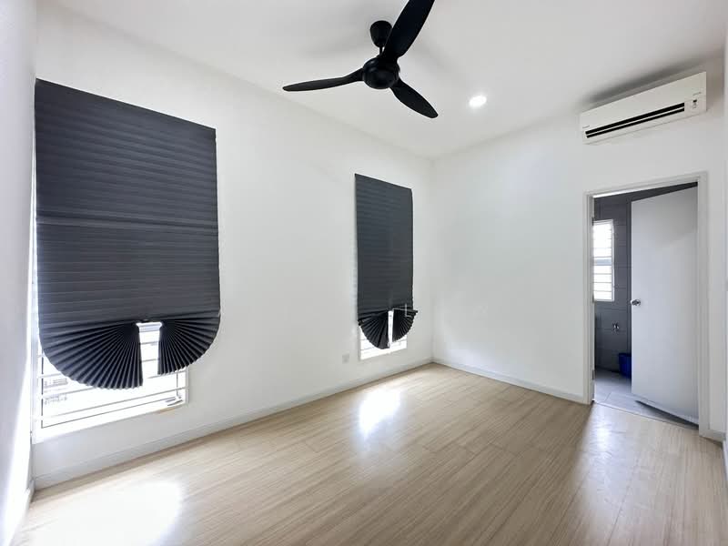 2-storey Terraced House for Sale in Bandar Gamuda Gardens (Rawang) - Alice Low - Bedroom - PropertyGuru.com.my